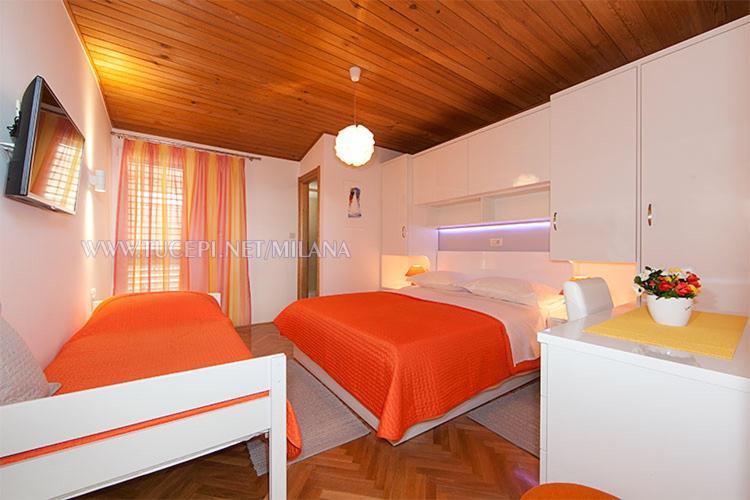 Apartments Milana Tučepi Exteriör bild