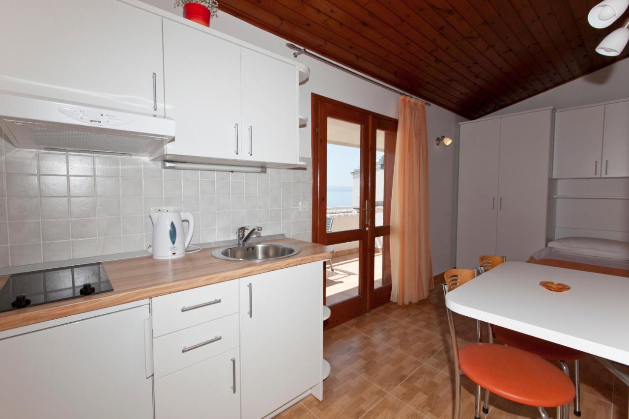 Apartments Milana Tučepi Exteriör bild
